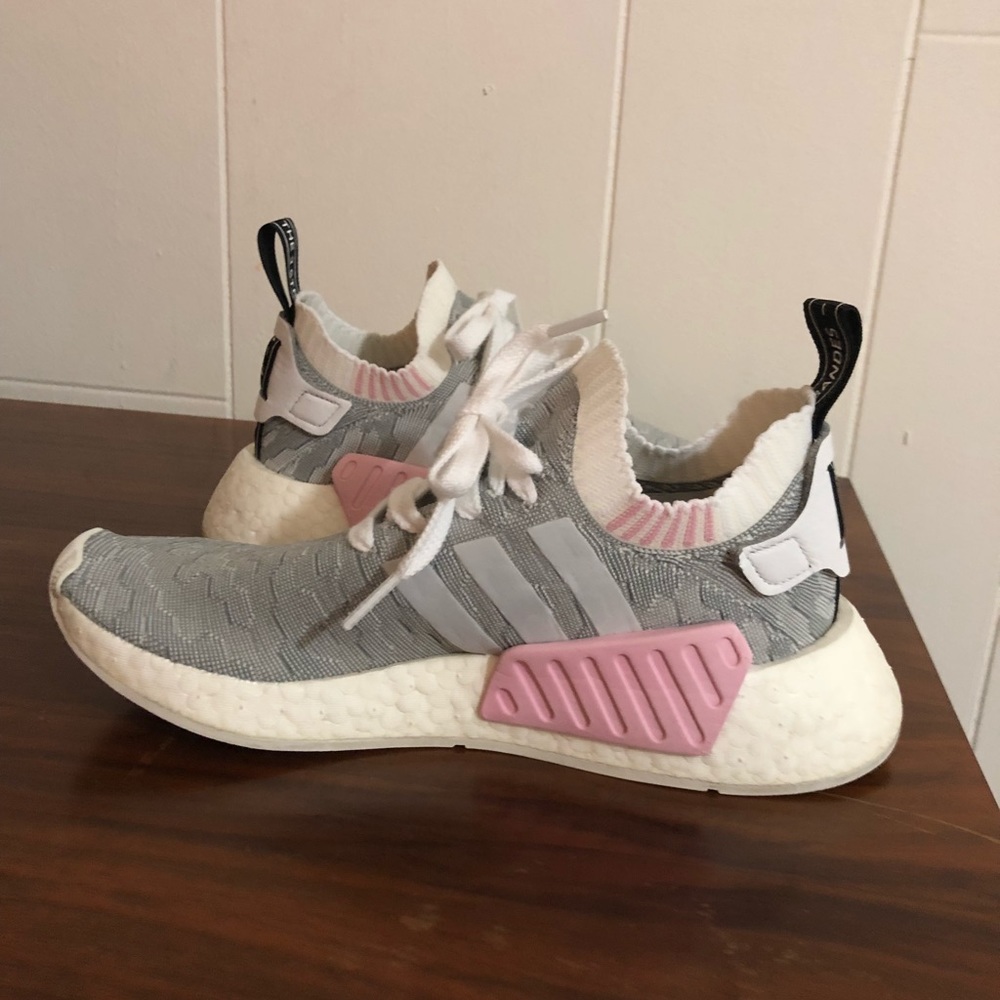 Adidas NMD R2